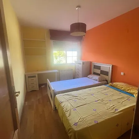 Casa Grande Con Gran Jardin Privado Holiday home